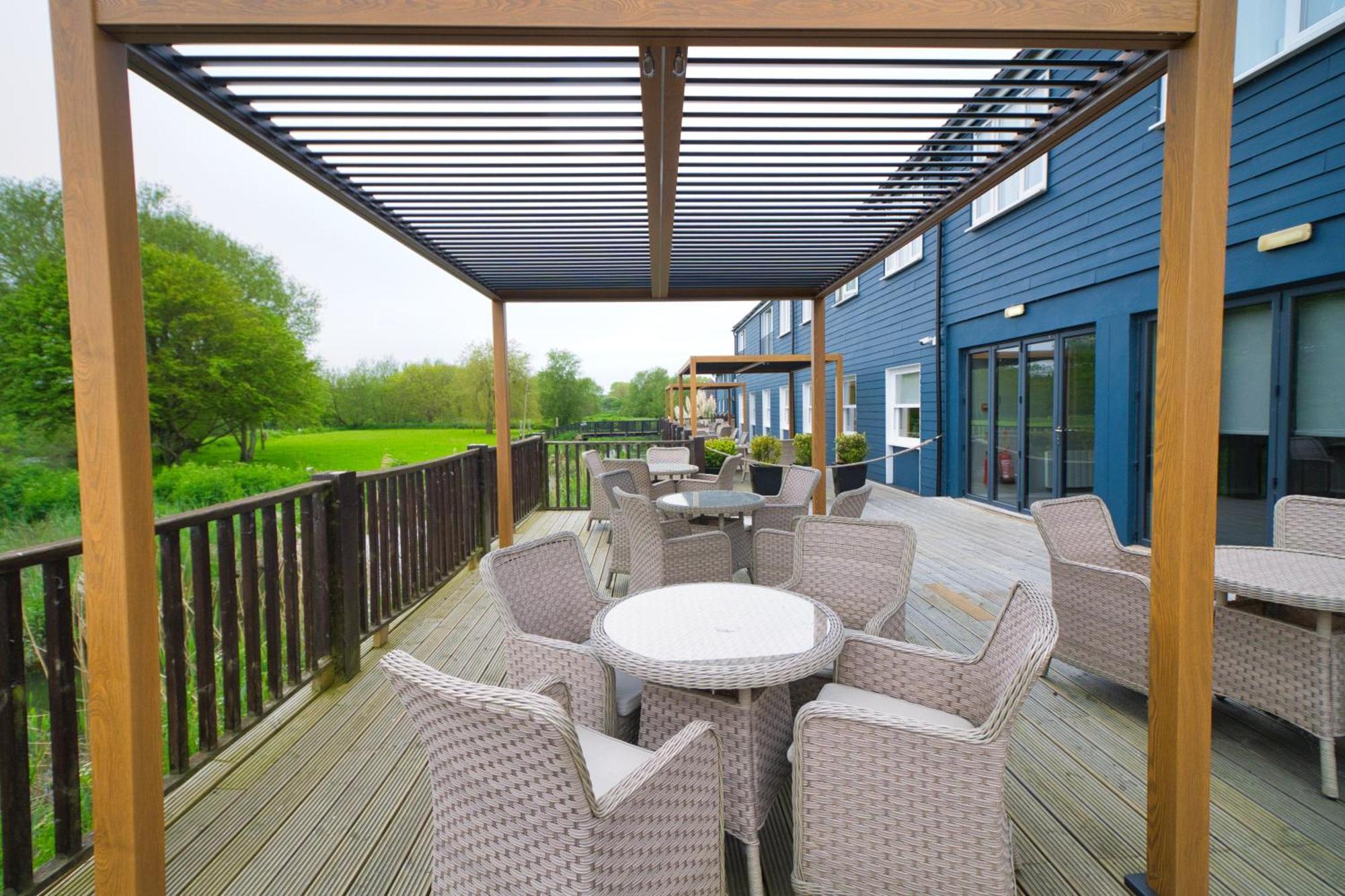 The Bridge House; BW Signature Collection Ferndown Exterior photo